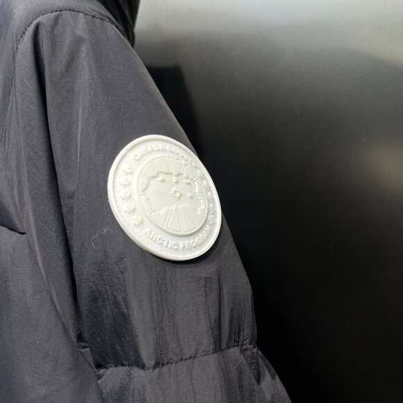 Canada Goose Black Down Jacket – Authentic, Great Condition - Picture 6 of 11